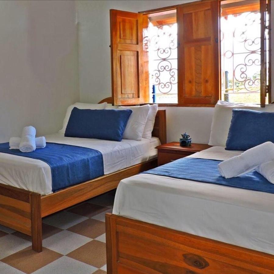 Castillo De Cascadas Finca Hotel Salamina エクステリア 写真