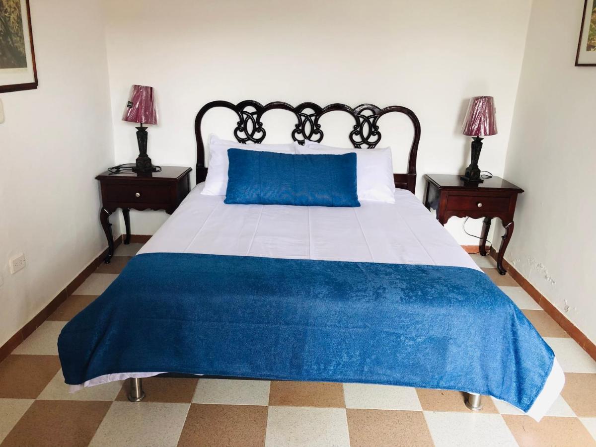 Castillo De Cascadas Finca Hotel Salamina エクステリア 写真