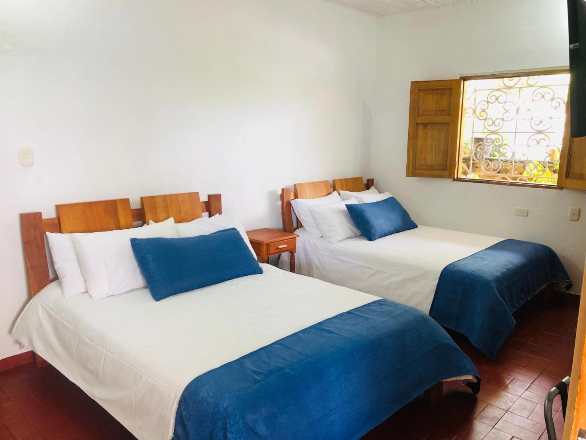 Castillo De Cascadas Finca Hotel Salamina エクステリア 写真