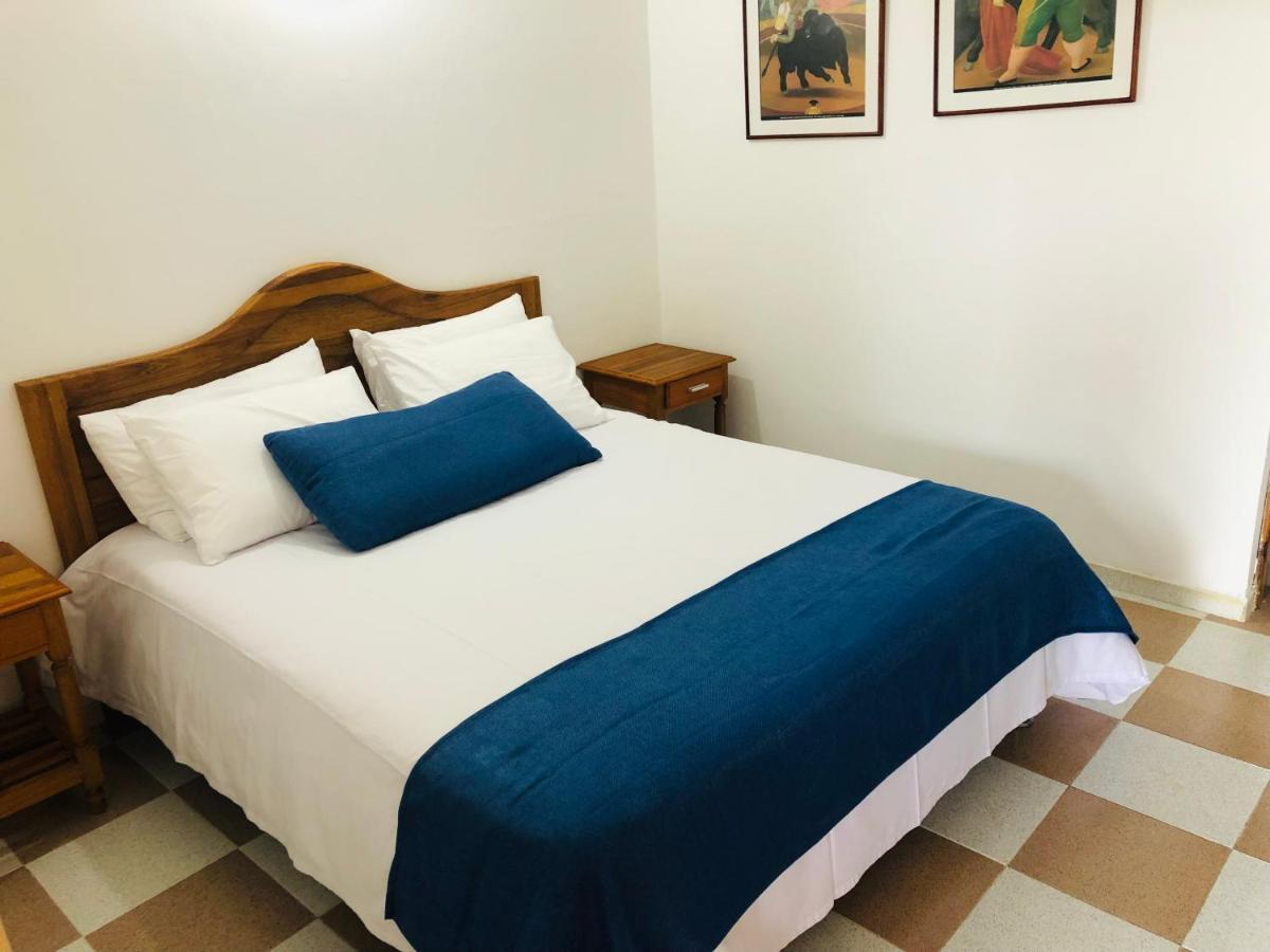 Castillo De Cascadas Finca Hotel Salamina エクステリア 写真