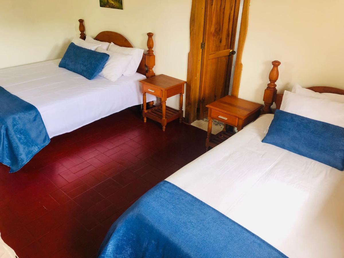 Castillo De Cascadas Finca Hotel Salamina エクステリア 写真