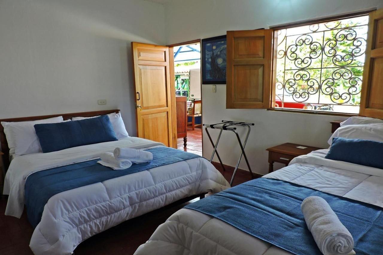 Castillo De Cascadas Finca Hotel Salamina エクステリア 写真